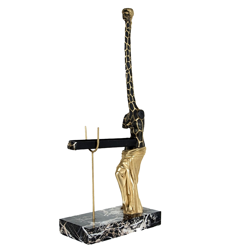 Salvador Dali – Venus à la Giraffe